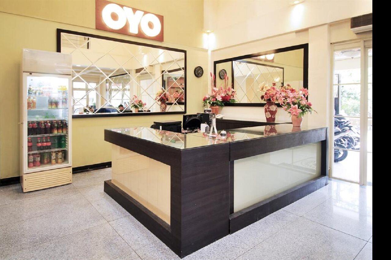 Super Oyo Capital O 175 K-60 Residence Сурабая Екстер'єр фото